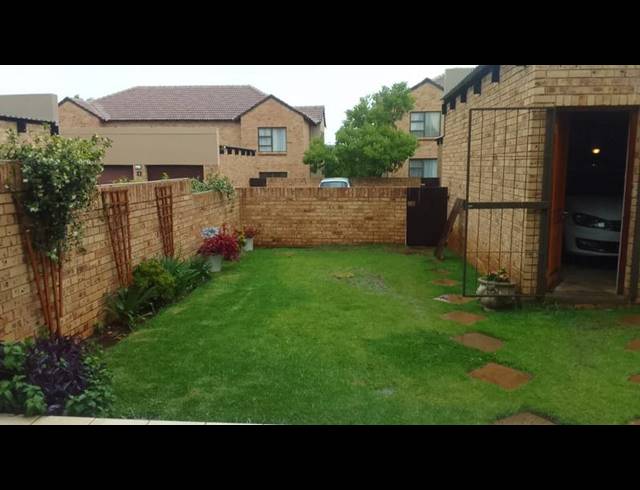 2 BEDROOM APARTMENT FOR SALE IN LILYVALE